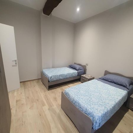 Ferienwohnung Alloggi Di Porta Po Cremona Exterior foto
