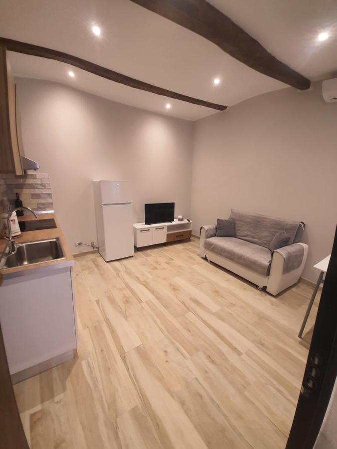Ferienwohnung Alloggi Di Porta Po Cremona Exterior foto